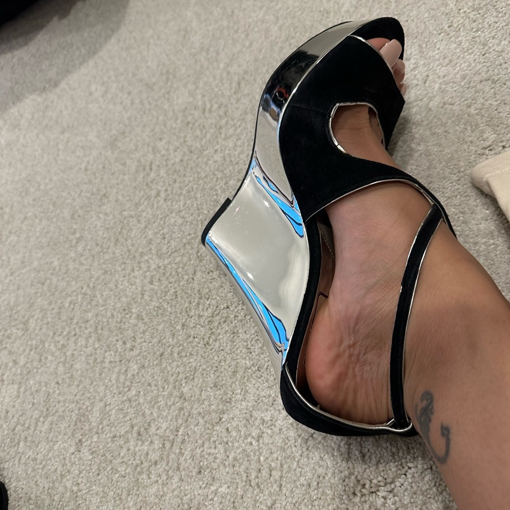 WEDGES - Picture 6 of 7